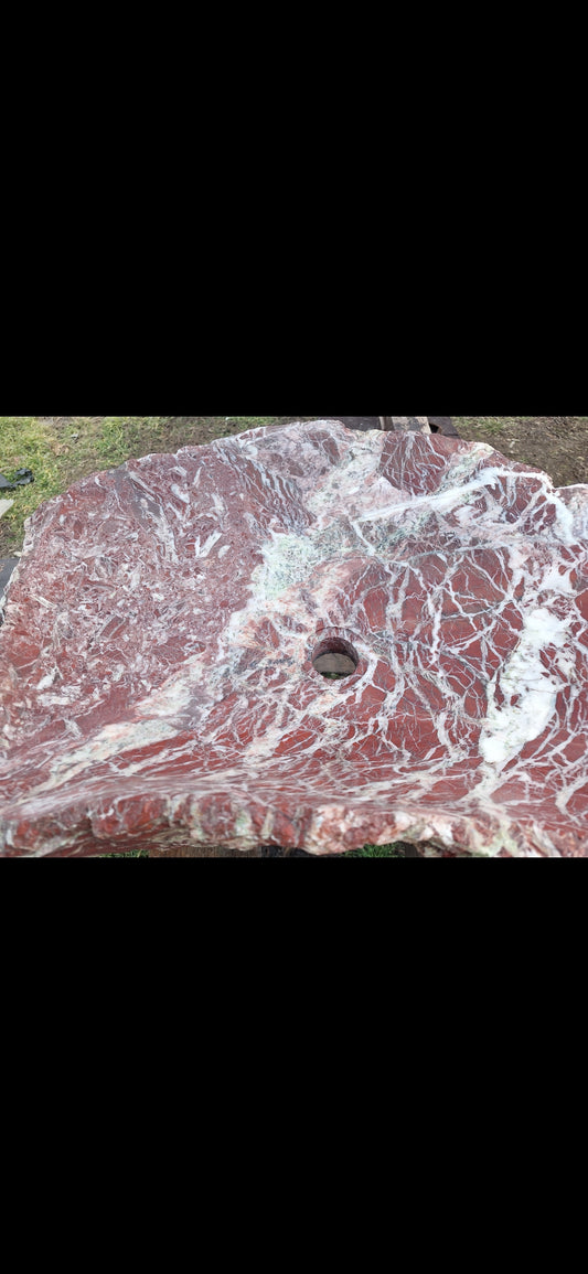 Lavoar din piatră naturală/marmura roșie, 69x43x17,montaj pe blat, 37,5 kg