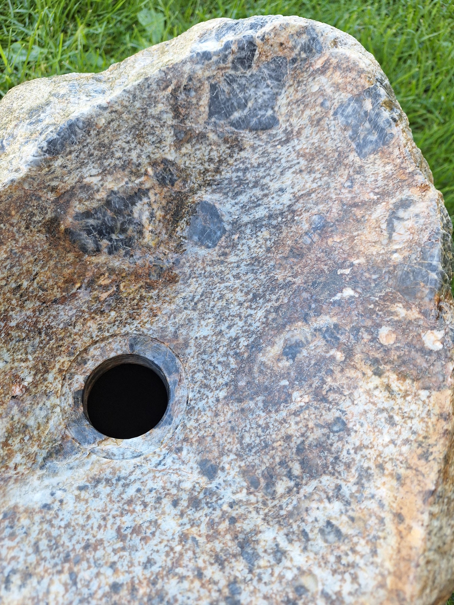 Lavoar Piatră de Râu