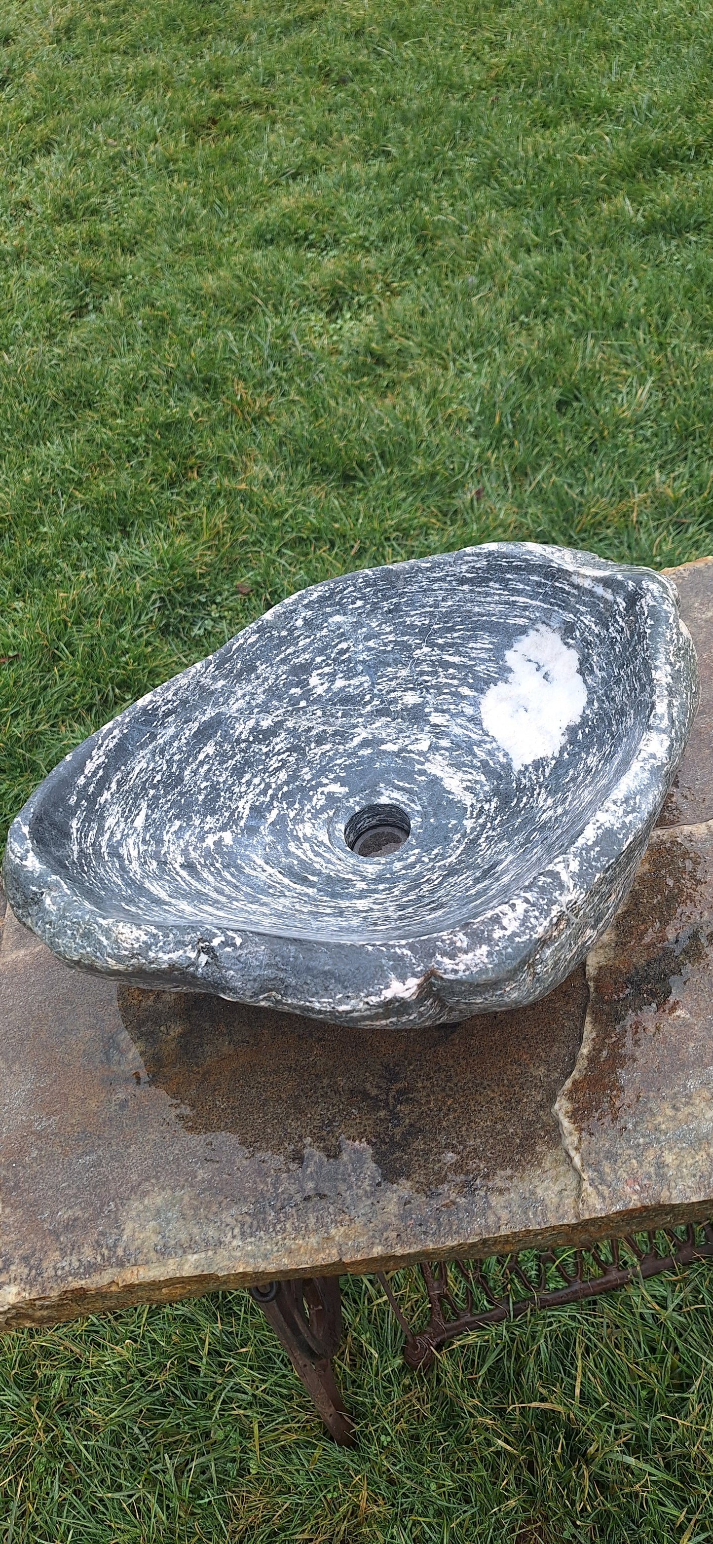 Lavoar Piatră Naturală, montaj pe blat,21 kg,46×37×15,cu nuanță de albastru/gri cu vineturi albe