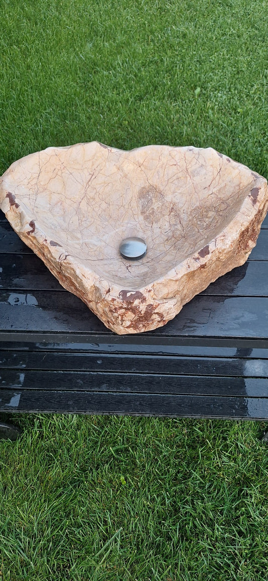 Lavoar din piatră crem