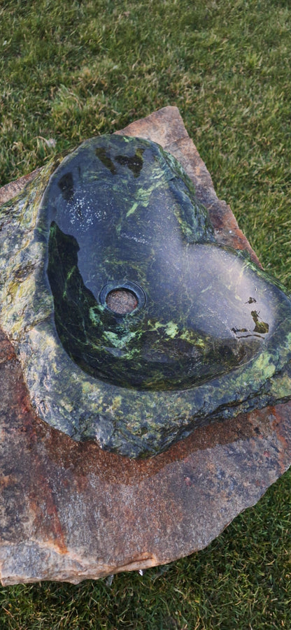 Lavoar Piatră Naturală,46×34×13,montaj pe blat, 14.3 kg, verde/negru,serpentinit