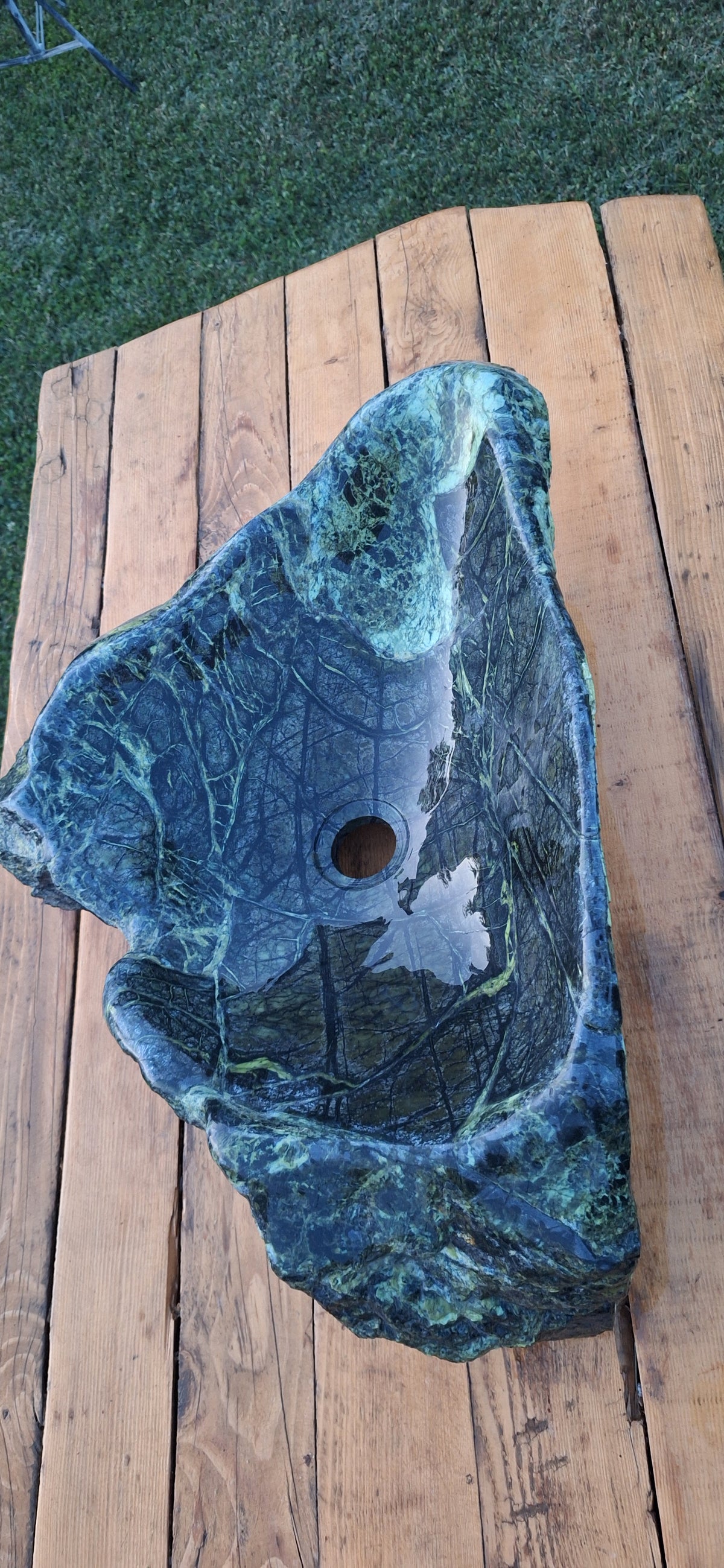 Lavoar din piatră naturală/61×41×17,montaj pe blat,28kg,culoare negru-verde(serpentinit)
