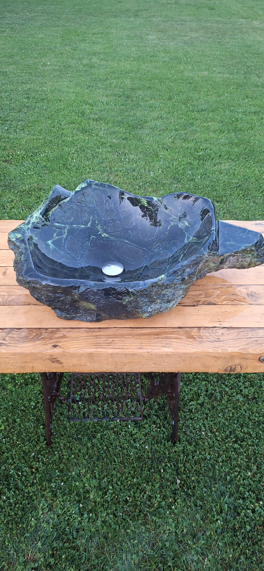 Lavoar Piatră Naturală (serpentinit)75×50×23,montaj pe blat,56 kg