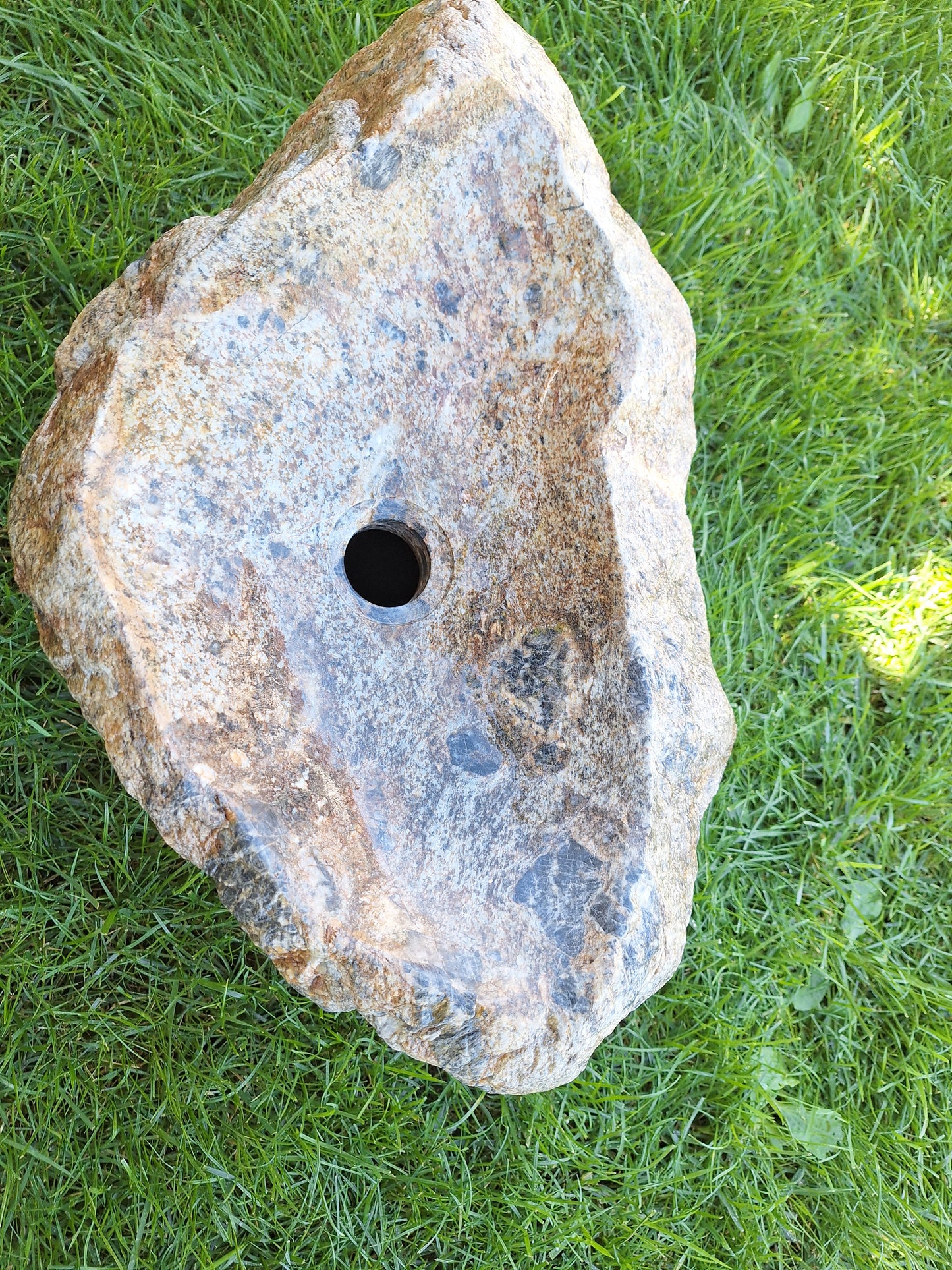 Lavoar Piatră de Râu