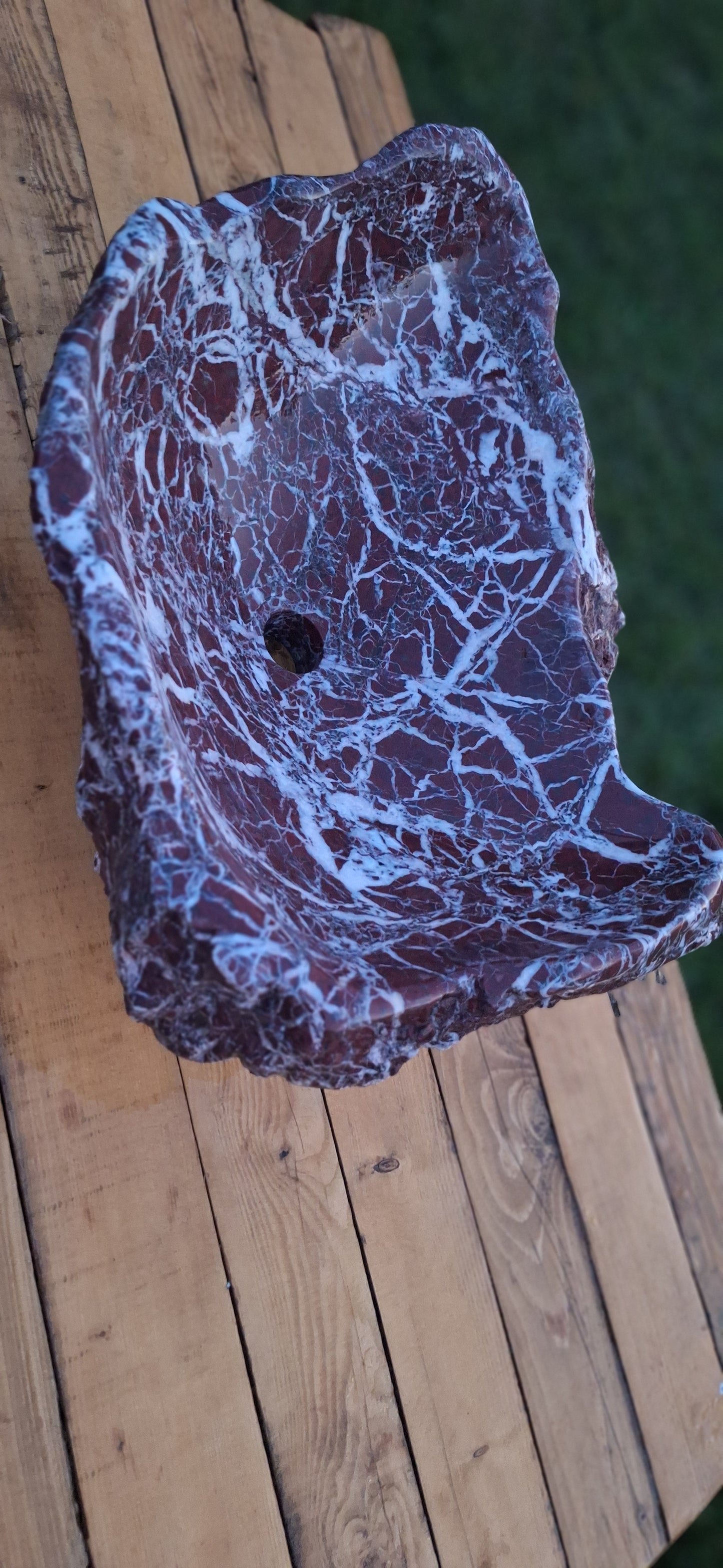 Lavoar Piatră Naturală (marmura rosie de Grecia)56×47×23 montaj pe blat,44 kg