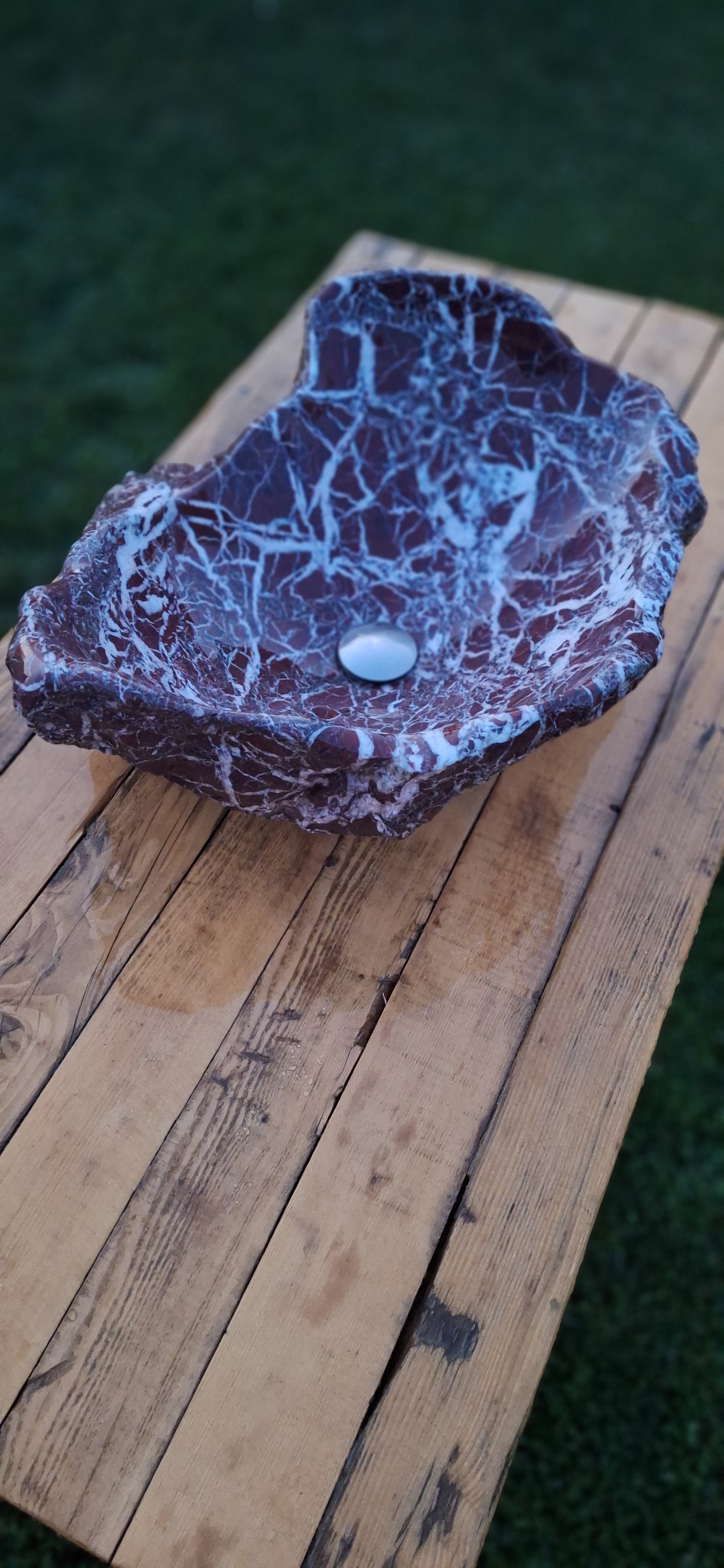 Lavoar Piatră Naturală (marmura rosie de Grecia)56×47×23 montaj pe blat,44 kg