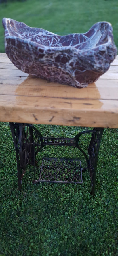 Lavoar Piatră Naturală (marmura rosie de Grecia)56×47×23 montaj pe blat,44 kg